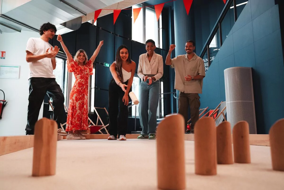 Ecla-Photo-Noisy-51-agora