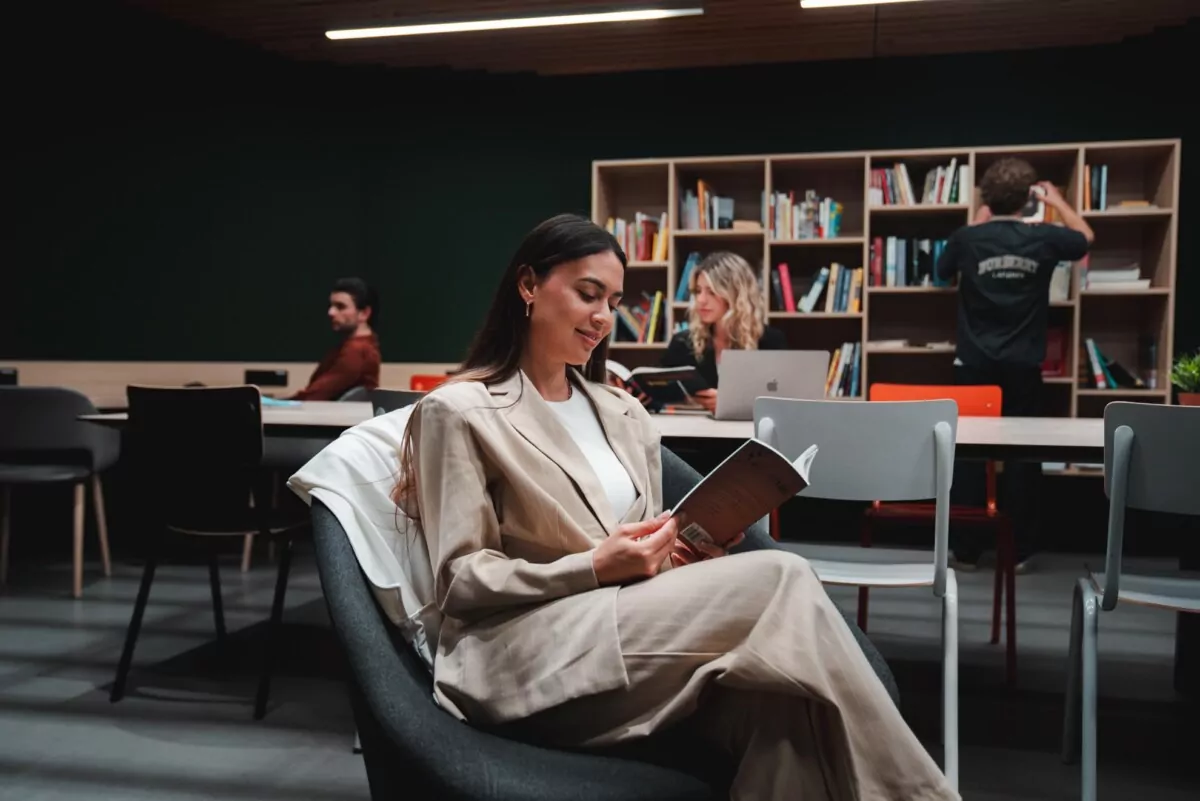 Ecla_Photo_Massy-4-bibliotheque