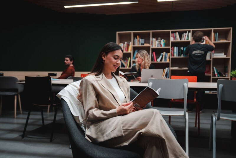 Ecla_Photo_Massy-4-bibliotheque