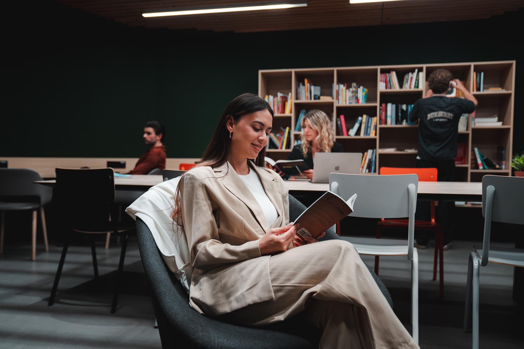 Ecla_Photo_Massy-4-bibliotheque