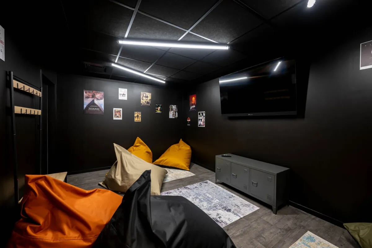 Résidence étudiante UXCO Student Redwood - Vichy salle de cinéma