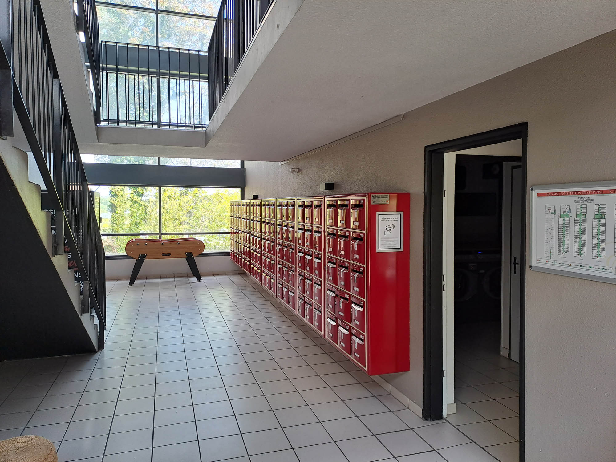 residence-etudiante-UXCO-student-tropicampus-boites-lettres