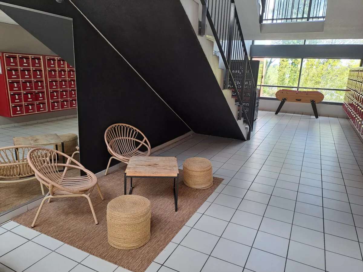 residence-etudiante-UXCO-student-tropicampus-entree-2