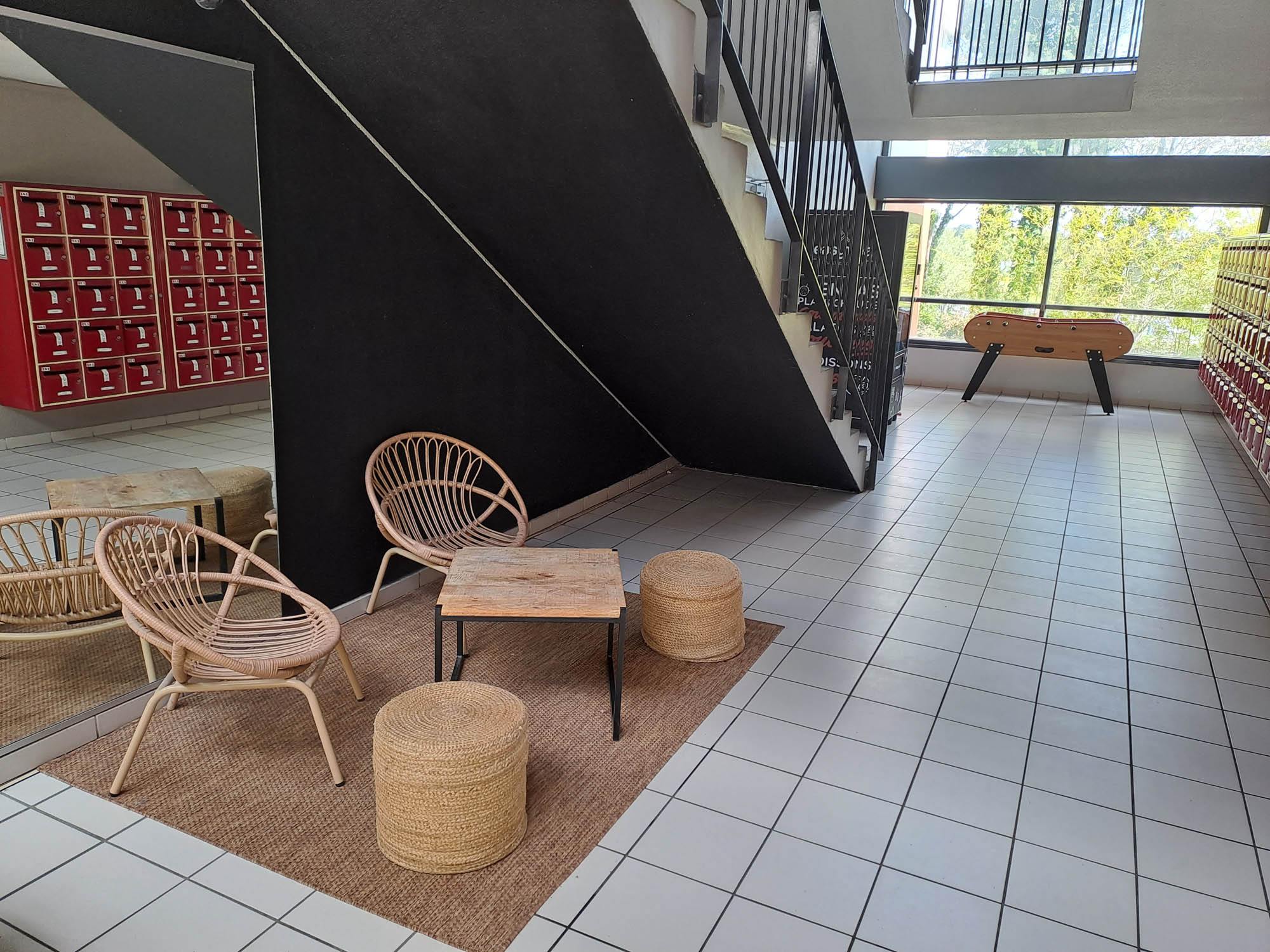 residence-etudiante-UXCO-student-tropicampus-entree-2