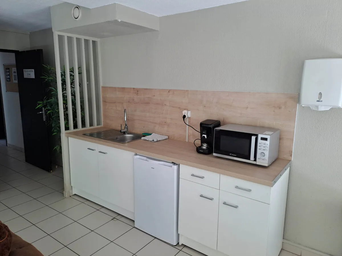 residence-etudiante-UXCO-student-tropicampus-espace-repas