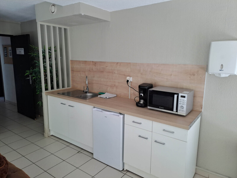 residence-etudiante-UXCO-student-tropicampus-espace-repas