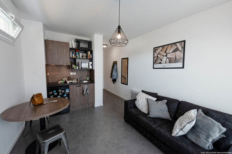 residence-etudiante-uxco-hugo-park-villeurbanne-T2-duplex-kitchenette-04