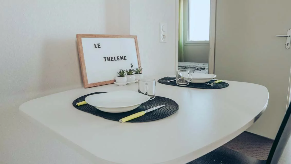 residence-etudiante-uxco-le-theleme-montpellier-t2-Sdb (2)-min