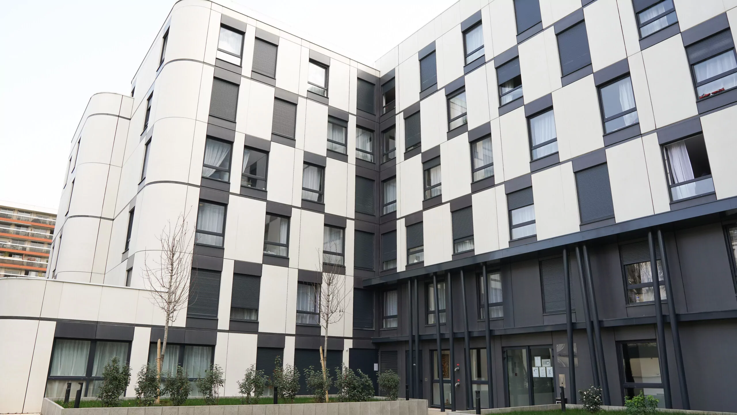 residence-etudiante-uxco-streamline-boulogne-billancourt-exterieur (2)