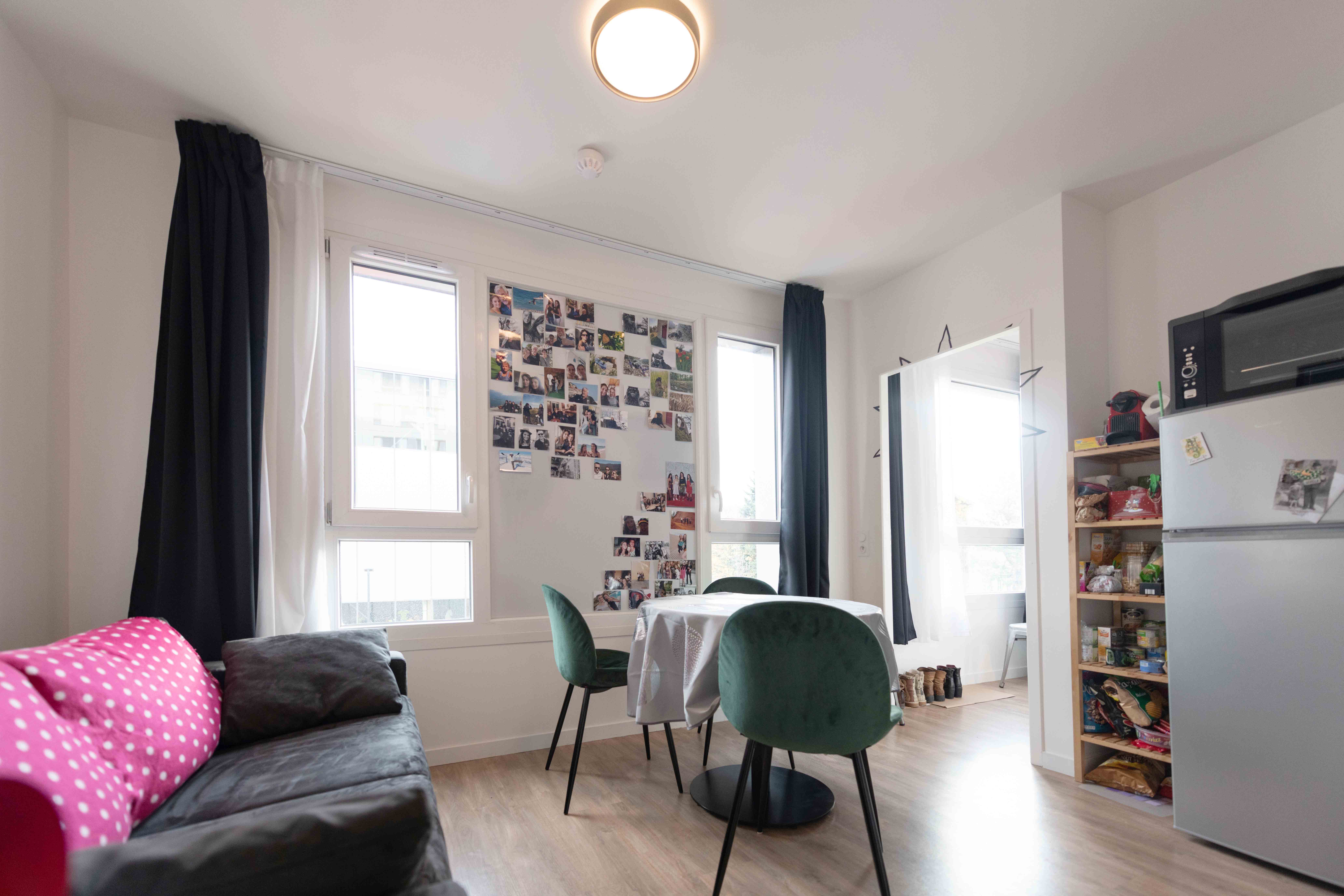 residence-etudiante-uxco-new-legend-lyon-T2-séjour-3