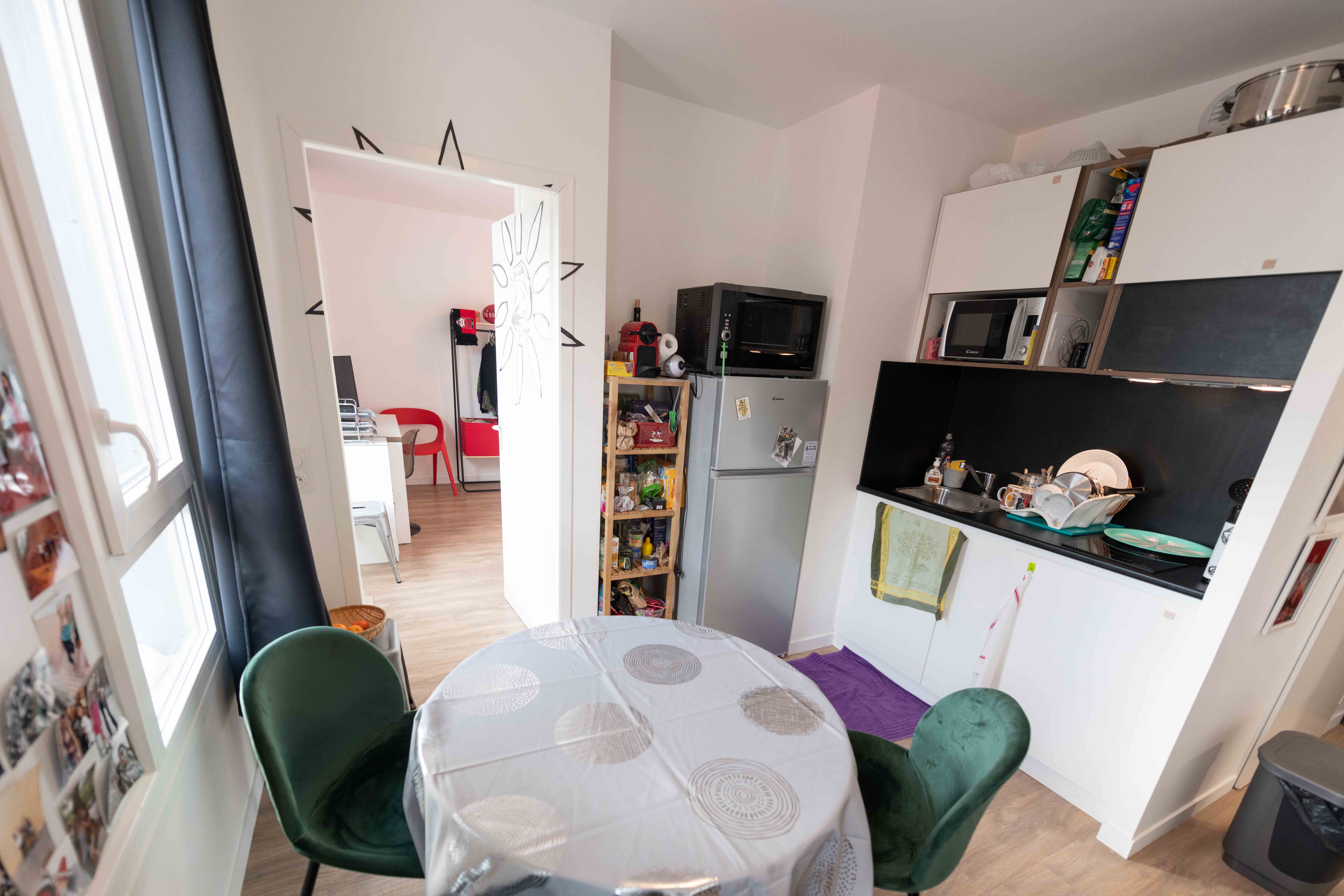 residence-etudiante-uxco-new-legend-lyon-T2-séjour-4