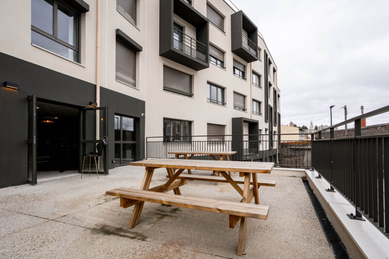 terrasse de résidence étudiante à Saint-Etienne - UXCO Student